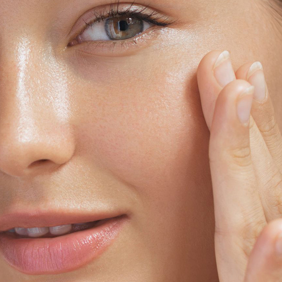 HKH Retinol + HPR Serum fürs Gesicht – Anti-Aging-Nachtpflege gegen Falten – Retinol-Kapseln – Peptidserum für Frauen – Strafft die Haut gegen feine Linien und schlaffe Haut – Frei von Duftstoffen und Alkohol, nicht fettend